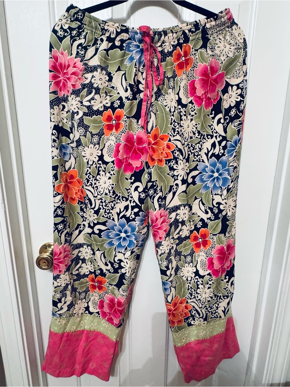 Anne Carson Silk lounge embroidered pants Size L